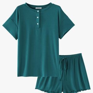 Sleepwear Set with Soft Fabric and Relaxed Fit